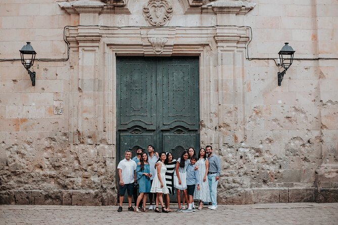 Private Vacation Photography Session with Local Photographer in Barcelona - Why a Private Barcelona Photo Session Beats Selfies