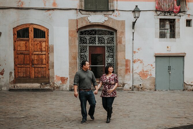 Private Vacation Photography Session with Local Photographer in Barcelona - Safety and Street Smarts for a Camera-Friendly Shoot
