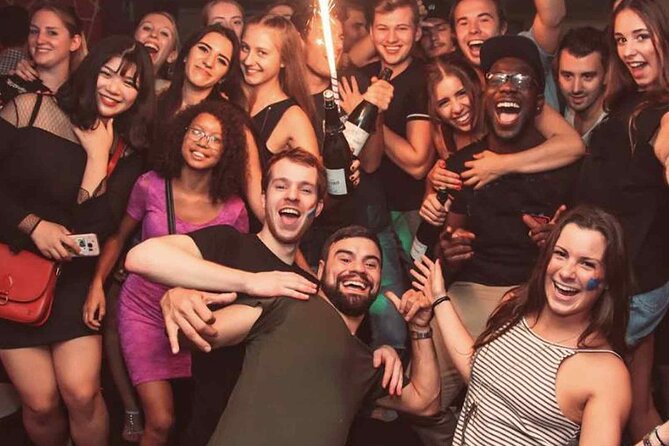 Pub Crawl Barcelona by EVOLVE The BEST night experience - Why This Pub Crawl Works in Barcelona’s Ciutat Vella
