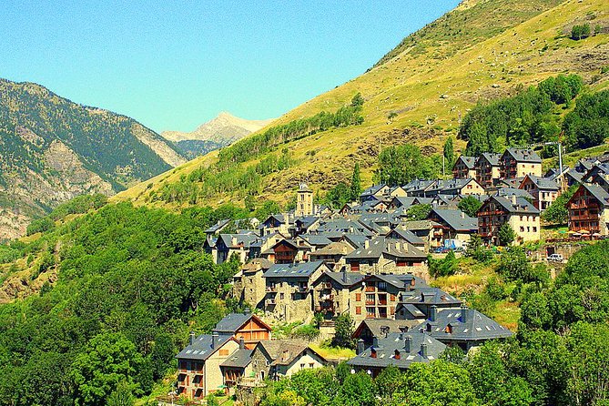 Pyrenees Private Tour from Barcelona with Easy Hike & Cogwheel Train - Leaving Barcelona behind: the Pyrenees start before the hike