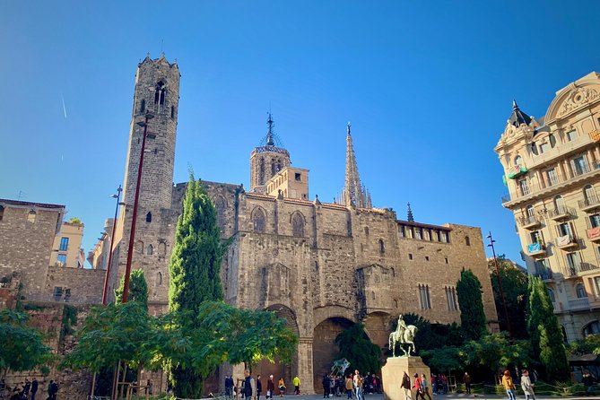 Ramblas, Old Town, Gothic and Gaudi Architecture Walking Tour - Las Ramblas plus two medieval squares with a calmer feel