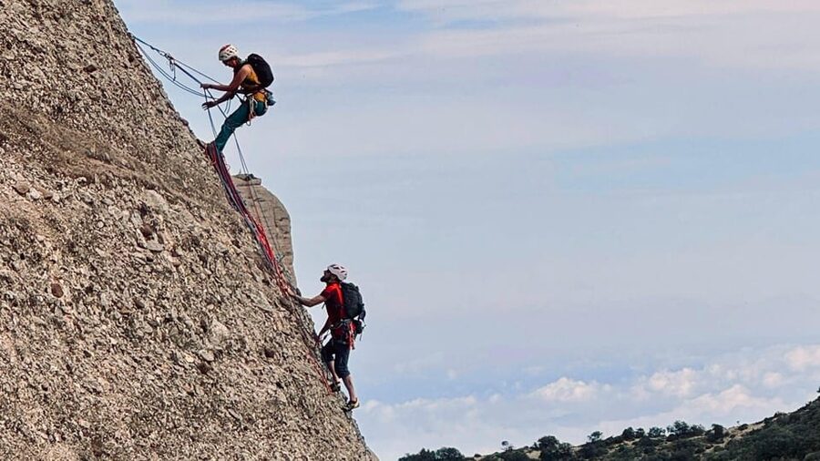 Rock climbing in Montserrat - Barcelona - Getting There: Barcelona Logistics Without the Headache