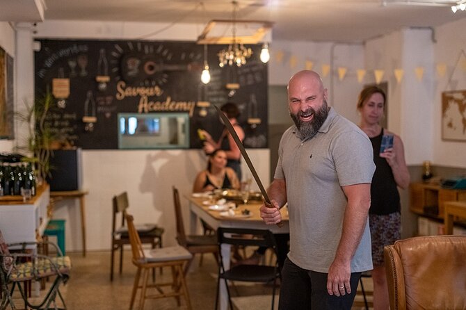 Sabre the Moment: Cava Sabrage Class in Barcelona - Safety controls you should take seriously (and why they help)