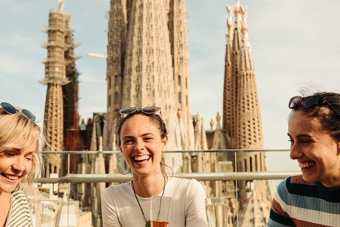 Sagrada Familia Closing Time Tour with Rooftop Views - Small group dynamics: questions you can actually ask