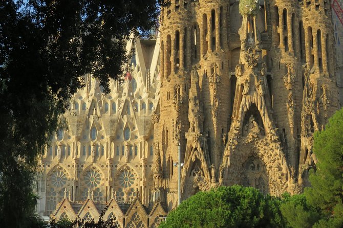 Sagrada Familia Exterior Free Tour: Stories, Secrets & Symbolism - The walkaround: learning legends, controversies, and the Gaudí logic