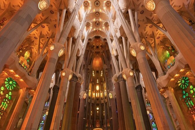 Sagrada Familia : Guided tour inside Skip the line! - The Apse Moment: Marian Devotion in the Temple’s Liturgical Center