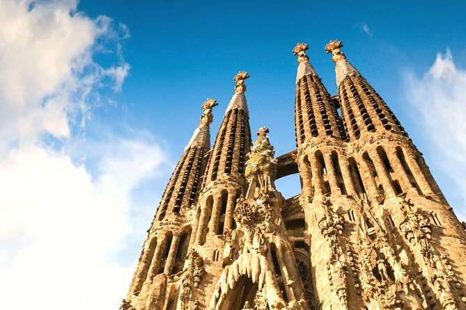 Sagrada Familia : Guided tour inside Skip the line! - Stop 3 on the Passion Façade: How Façana del Naixement Changes the Story
