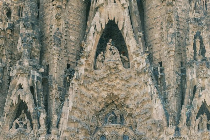 Sagrada Familia Guided Tour & Skip the Line Ticket in Barcelona - Timing, Group Size, and Pacing: The Trade-Off You’re Making