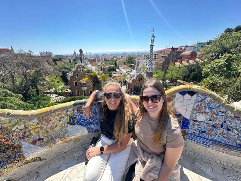 Sagrada Família & Park Güell Guided Tour with Transportation - Getting There With Less Waiting: Why This Combo Works