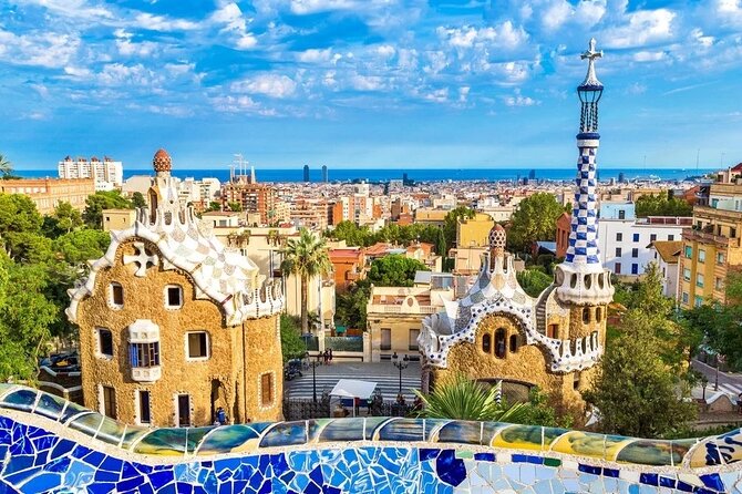 Sagrada Familia & Park Güell Optional: Small Group Tour - Pickup and getting back: the part to plan like a local