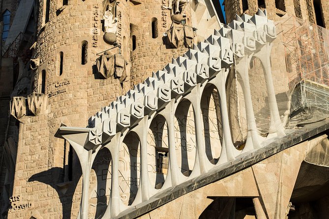 Sagrada Familia Private Guided Tour with Skip the Line Tickets - Towers Not Included: A Key Detail Before You Commit