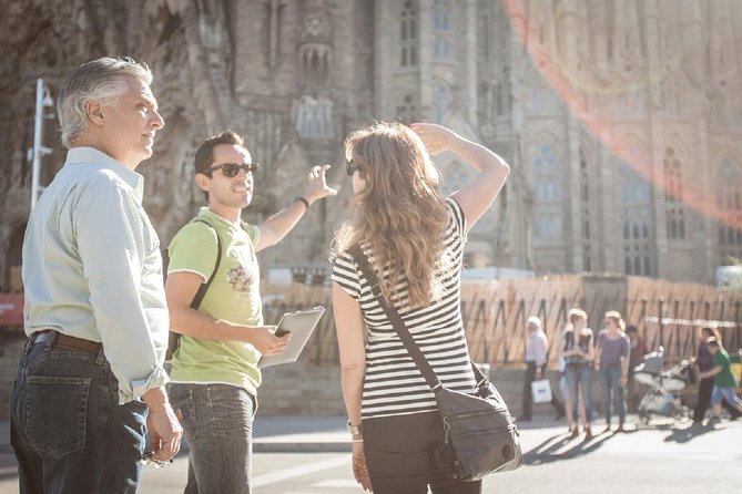 Sagrada Familia Private Guided Tour with Skip the Line Tickets - Outside Façades Walk: Seeing Symbolism You’d Miss on Your Own