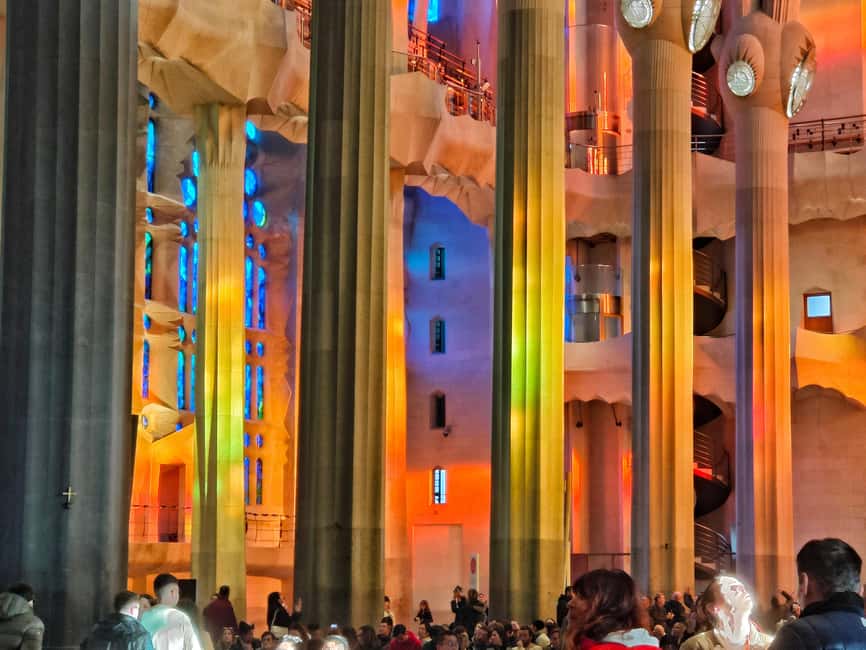 Sagrada Familia Private/Small Group Tour with an architect - Key highlights worth planning around