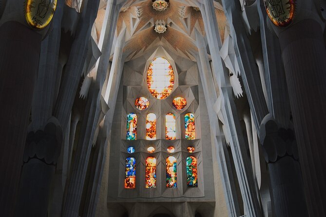 Sagrada Familia Private Tour - Unlock the mysteries of Gaudi - Timing, tickets, and getting in without losing your momentum