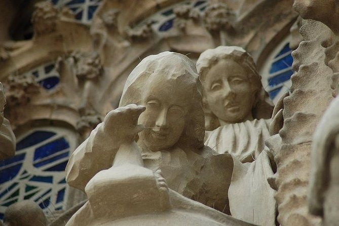 Sagrada Familia Private Tour with Expert Guide - Meet-up and on-site reality: where people get stuck, and how to avoid it