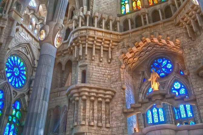 Sagrada Familia Private Tour with Skip-the-Line Ticket - Towers: what’s included, what’s optional, and what rain can change