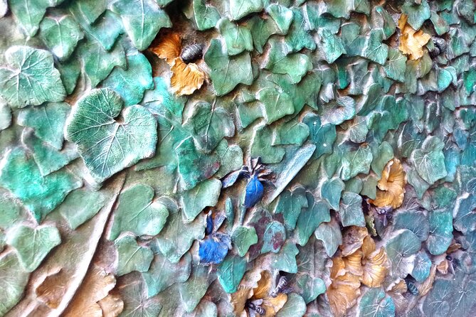 Sagrada Familia Private Tour with Skip-the-Line Ticket - The real value: skip-the-line + a guide you can ask questions
