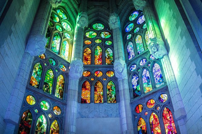 Sagrada Familia Skip the Line Tour Optional Small Group - Price and logistics: where the $65.33 really goes