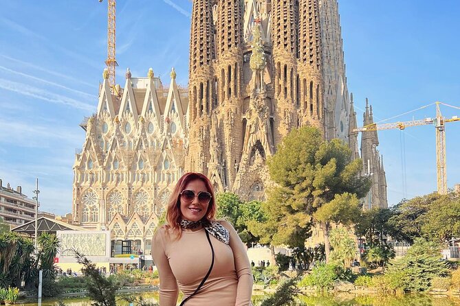 Sagrada Familia Skip The Queue With Audio Guide Tour - Skip-the-line entry that actually helps you