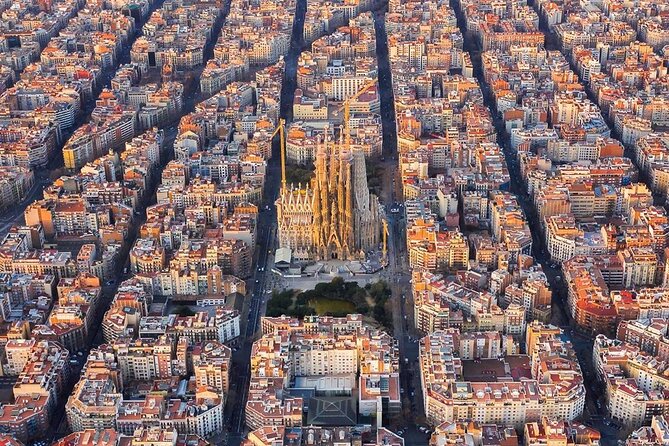 Sagrada Familia Skip The Queue With Audio Guide Tour - Audio guide setup: simple, but don’t forget headphones