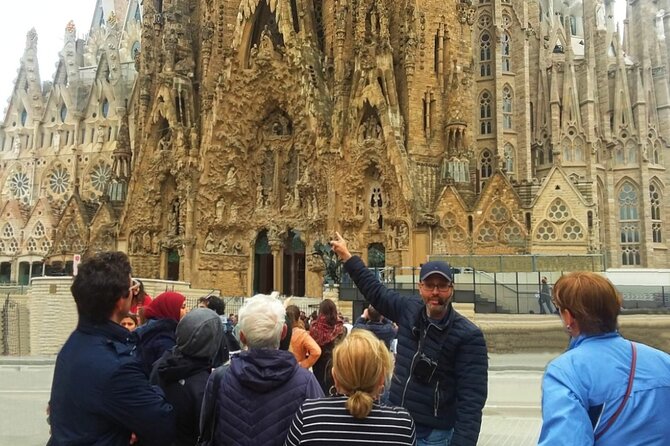 Sagrada Familia Small Group Guided Tour - Getting the most from your two hours