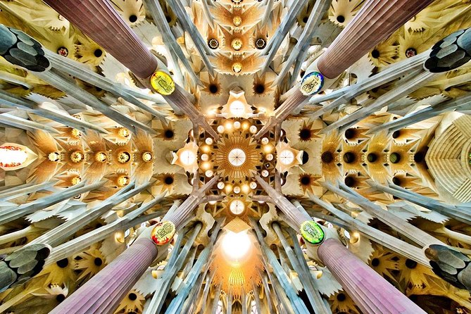 Sagrada Familia: Small Group Tour, hotel pick-up with Fast-Track - Fast-Track Sagrada Familia Without the Bottleneck