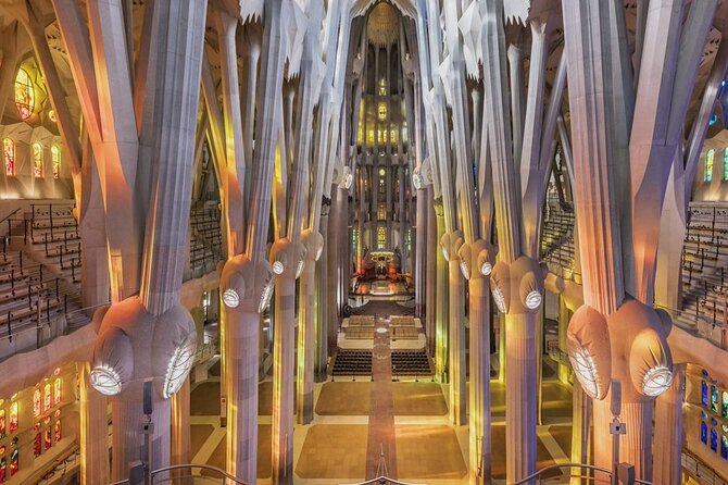 Sagrada Familia: The Golden Hour with Skip the line Tickets - Key highlights you should know before you go