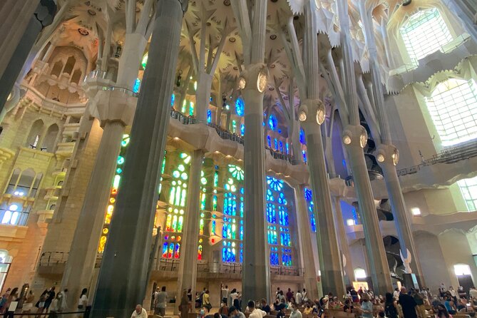 Sagrada Familia Tour with Express Entry and Local Guide - Meeting at Touring Pandas and Getting There Without Stress