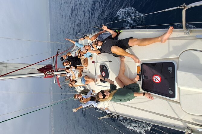 Sailing Experience in Barcelona with local captain - Drinks on board and comfort: what to expect during the ride