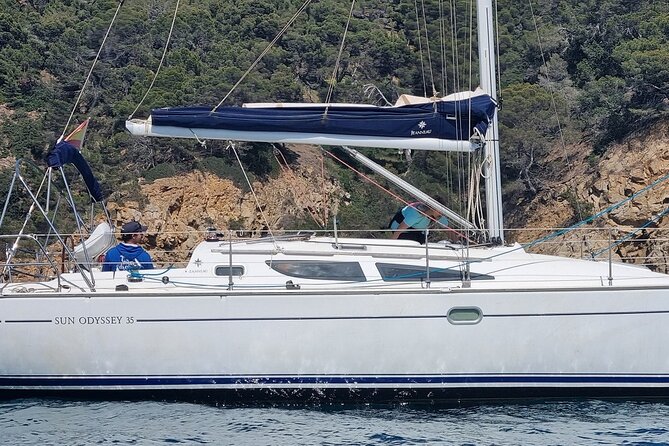 Sailing experience on a 4-hour sailboat in Girona - The 4-Hour Rhythm: Departure, Navigation, Cove Stop, Return