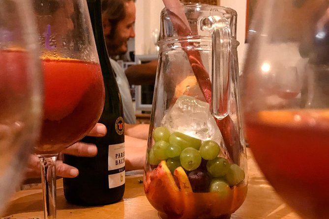 Sangria Cultural Workshop with Tapas - Finding Savour Academy and enjoying a true small-group setup