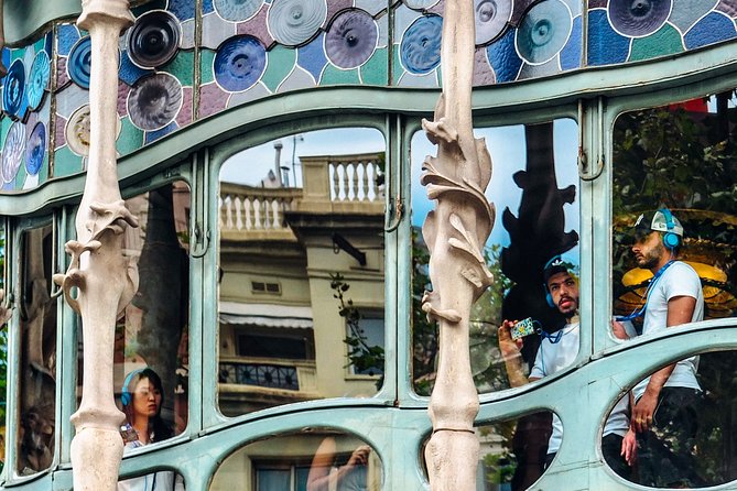 Self-Guided Audio Tour-The Surrealist Barcelona of Dalí and Gaudí - Ateneu Barcelonès: culture, thought, and a pause from architecture