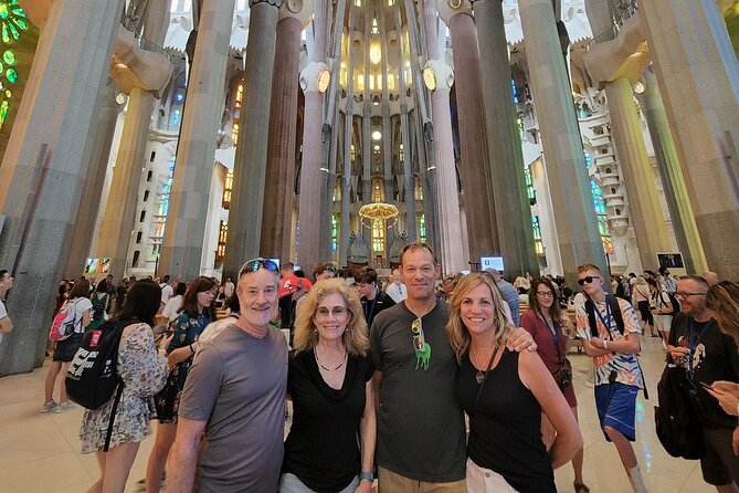 Semi-Private Barcelona Tour Gothic, Sagrada Familia & Park Guell - Park Güell: skip-line handling, plus how to make the ticket fee feel worth it