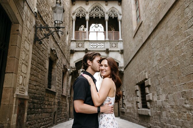 Shine in the Streets of Barcelona: cinematic & candid photos - Stop 1: Barcelona Cathedral Poses That Look Like You Belong There