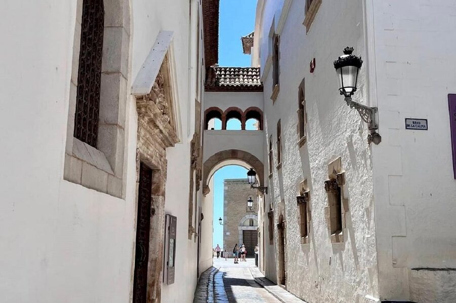 Sitges: Sailboat trip + walking tour and wine cellar tour - The short guided walk through Sitges landmarks