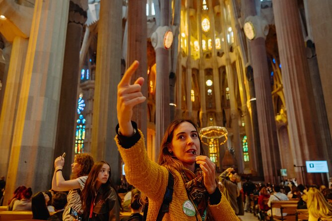 Skip the Line Sagrada Familia Guided Tour & Optional Cava Upgrade - Skip-the-line entry: keeping your time intact