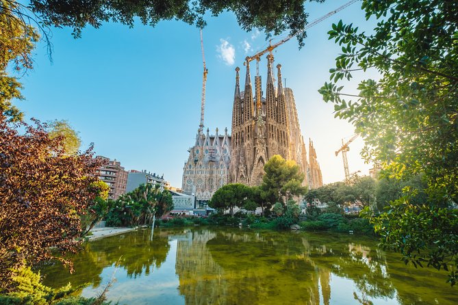 Skip The Line Sagrada Familia Small Group Tour - Duration reality check: how 90 minutes feels at Sagrada Familia