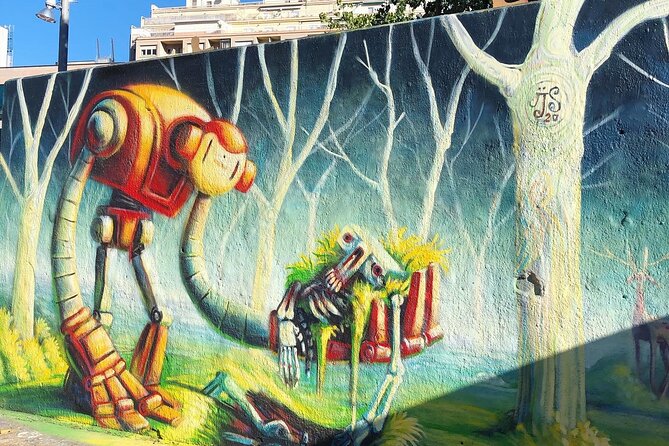 Street Art, Sculptures & Crime Stories Walking Tour – Barcelona - Should You Book This Barcelona Street Art Tour?