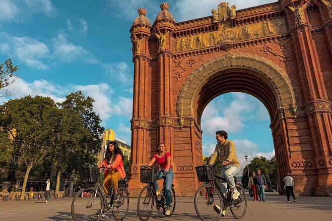 Sunrise Bike Tour: Barcelona Before the Crowds - Why sunrise changes everything in Barcelona