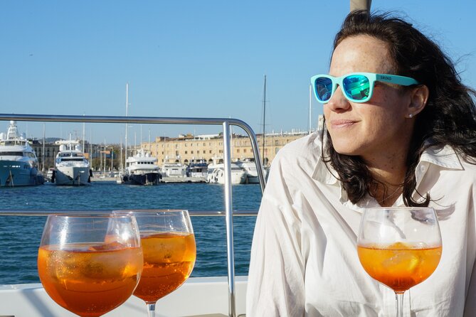 Sunset Catamaran: Small Group, Drinks, Snacks & Dinner Upgrade - Meeting at Moll de Mestral and getting there without stress