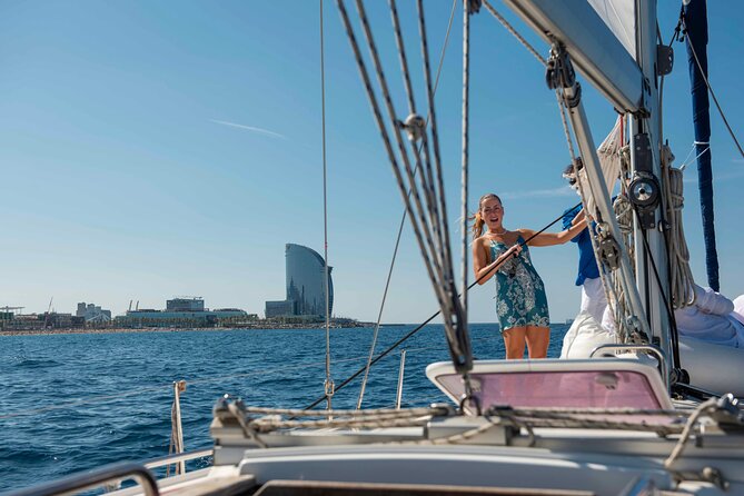 Sunset Sailing Cruise in Barcelona led by Young & Local Captain - Sunset sailing from Port Vell: the quick way to see Barcelona like a local