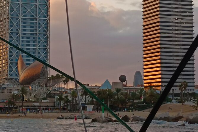 Sunset Sailing Tour in Barcelona - What you’ll actually see: Sagrada Família, the W Hotel, and Montjuïc