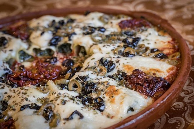 Tablao Flamenco Cordobes on Rambla Barcelona with Dinner Option - Food expectations: buffet variety versus seat-to-stage reality