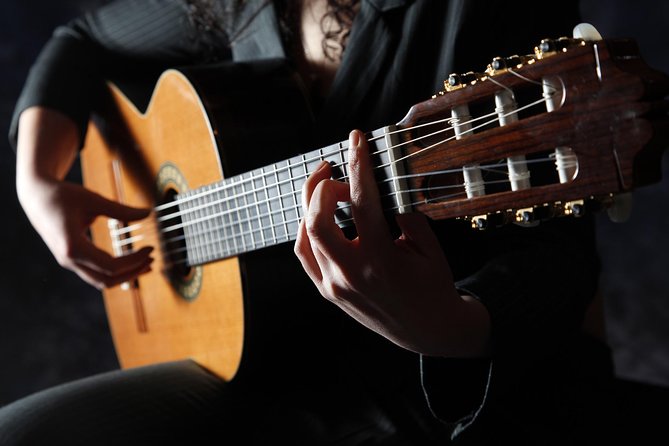Tapas and Flamenco Show Small Group Tour in Barcelona - A 3-hour Barcelona night built around tapas and flamenco