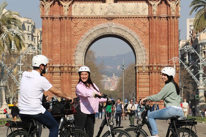 Tapas Tasting Bike/E-Bike Tour in Barcelona - Las Ramblas and Parc de la Ciutadella: finishing strong