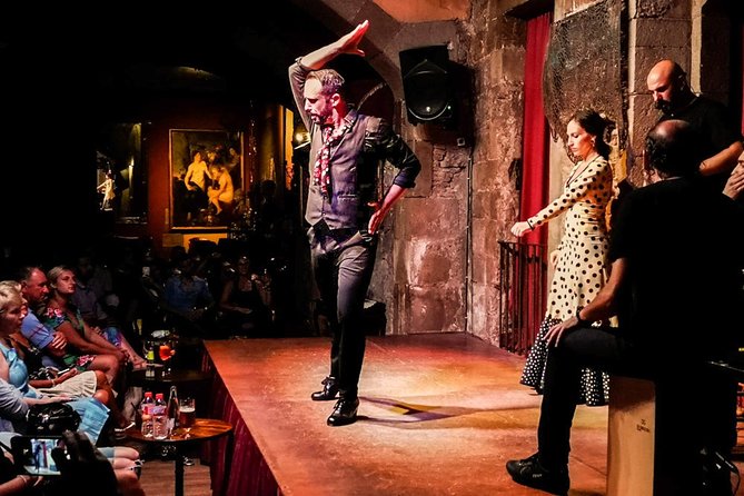 Tapas, Wine and Flamenco Private Tour in Barcelona - Barri Gòtic and Roman walls: making the old city make sense