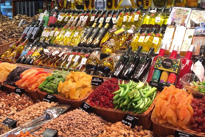 Taste of Barcelona: Boqueria Market, Tapas & History Tour - The final tavern: porron, wine, and the tour’s built-in payoff
