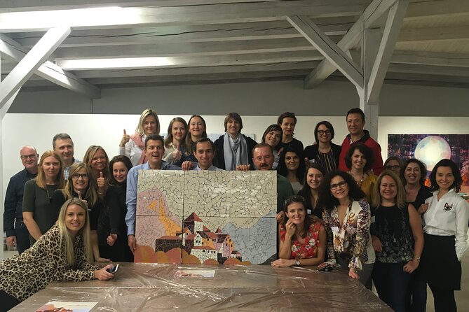 Teambuilding Barcelona: Create the logo of your company in mosaic - Materials and color choices: what you get, and why it matters