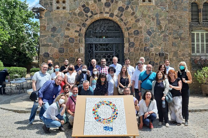 Teambuilding Barcelona: Create the logo of your company in mosaic - The result you can bring back to the office