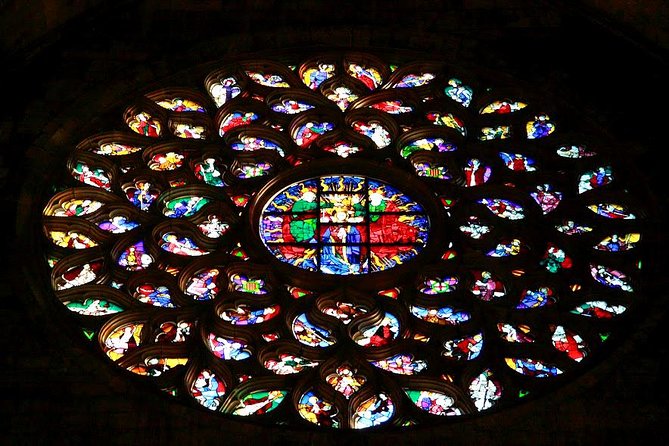 'The Cathedral of the Sea' Walking Book Tour - Catedral de la Santa Creu i Santa Eulàlia: layered Gothic you can’t fully see outside